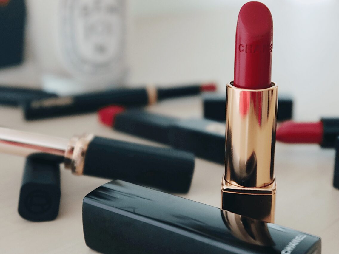 Finding The Right Shade of Red Lipstick For You