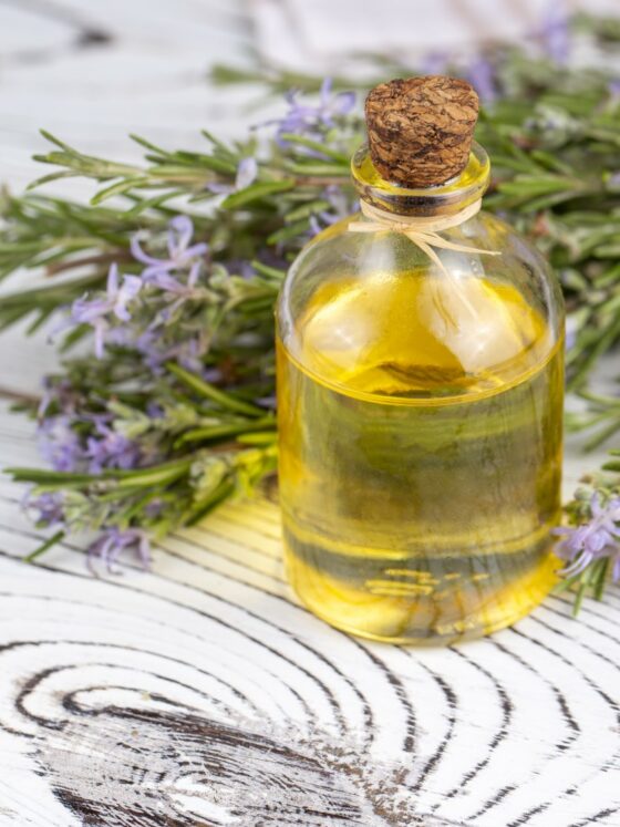 I Applied Rosemary Oil to My Eyebrows and Here’s What Happened
