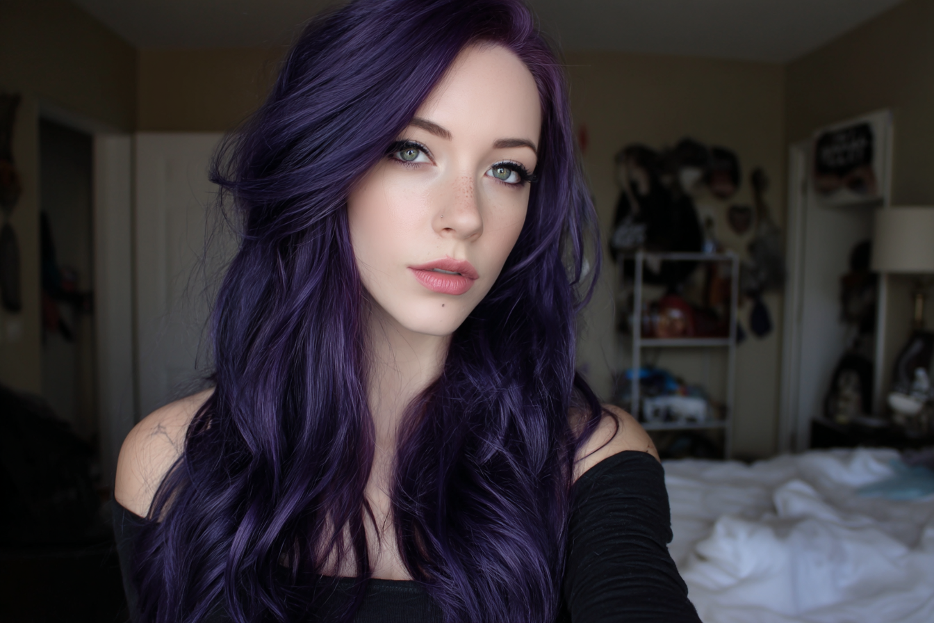 25+ Long Midnight Purple Hair Ideas That Are Bold and Beautiful